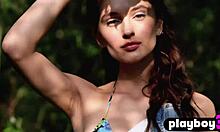 Gloria Sol, úžasná brunetka modelka, pózuje nahá pro tvé potěšení ze sledování