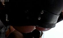 Amatőr Ladyboy dominál az anális szex jelenetben