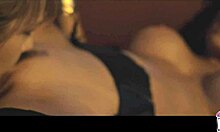 बस्टी MILF Kayla Paige और कॉलेज लेस्बियन Sailor Luna के बड़े स्तन और प्राकृतिक स्तन गर्म चूसना कार्रवाई में