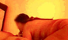 Vídeo casero de una ardiente novia latina siendo follada en una habitación de hotel